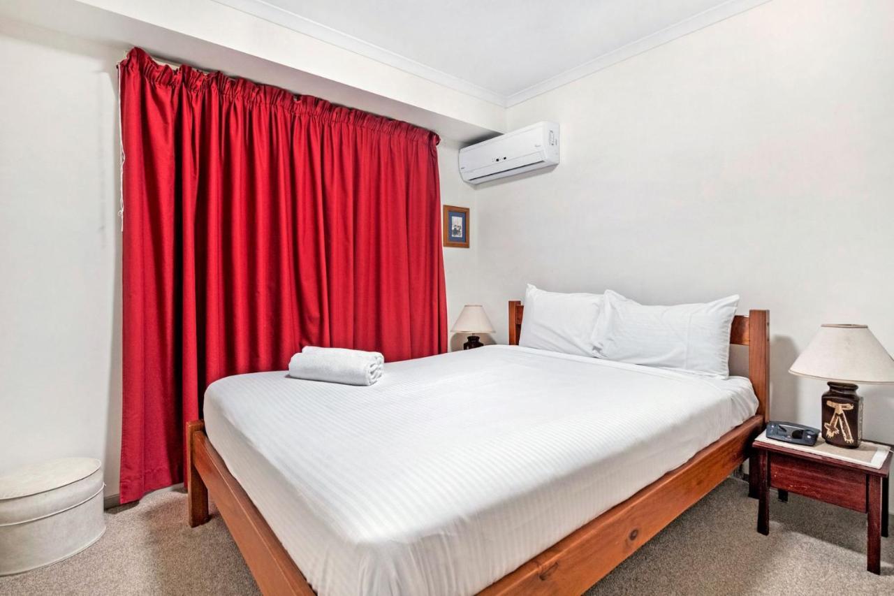 Peaceful And Quiet Elanora Sanctuary Holiday home Gold Coast